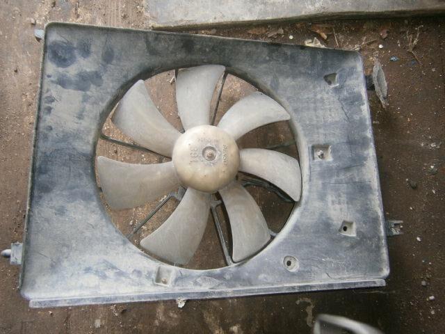 Диффузор радиатора Хонда Джаз в Ноябрьске 24051