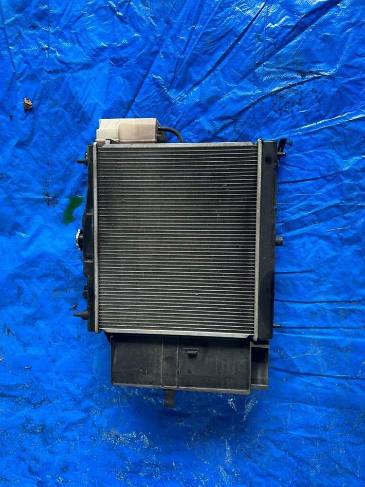 Радиатор основной Ниссан Куб в Ноябрьске 245900