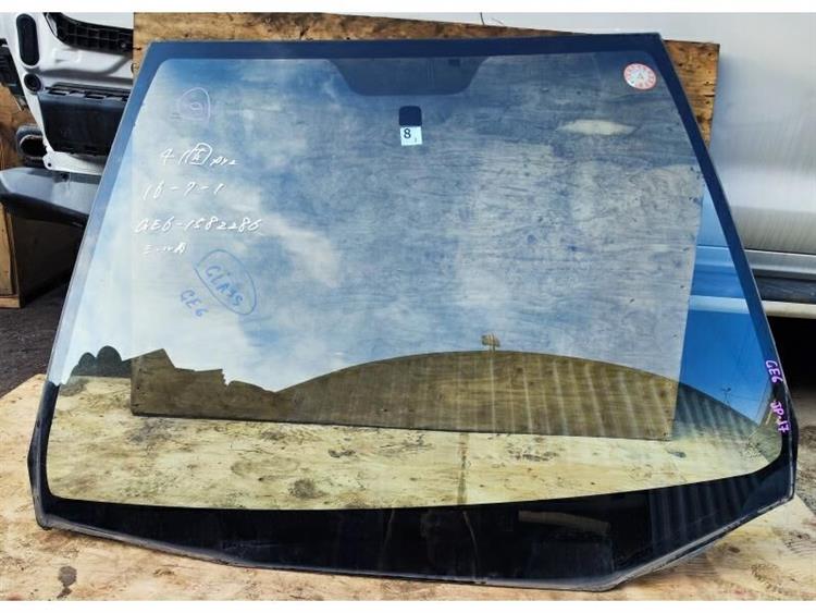 Лобовое стекло Хонда Фит в Ноябрьске 255791